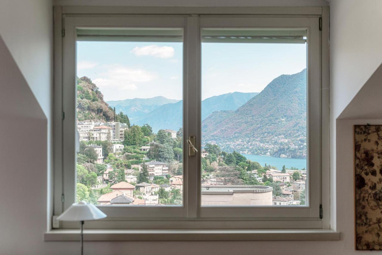 I D'A Charming Penthouse - Lake View- Como- House-130 Mt-2 Double Bedrooms And 2 Double Bathrooms A Spacious Living Room-Full Equipped Kitchen-Private Garden And Terrace-Private Covered Parking Exterior foto